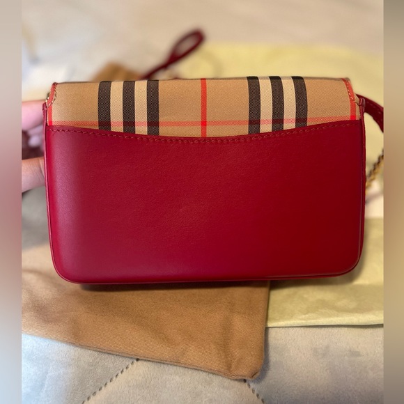 Burberry Purse - Picture 9 of 16